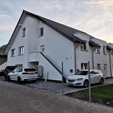 Modern Wohnen I Parkplatz I Wlan I Netflix I Balkon I 6 Schlafplaetze Apartment Bad Oeynhausen Ngoại thất bức ảnh