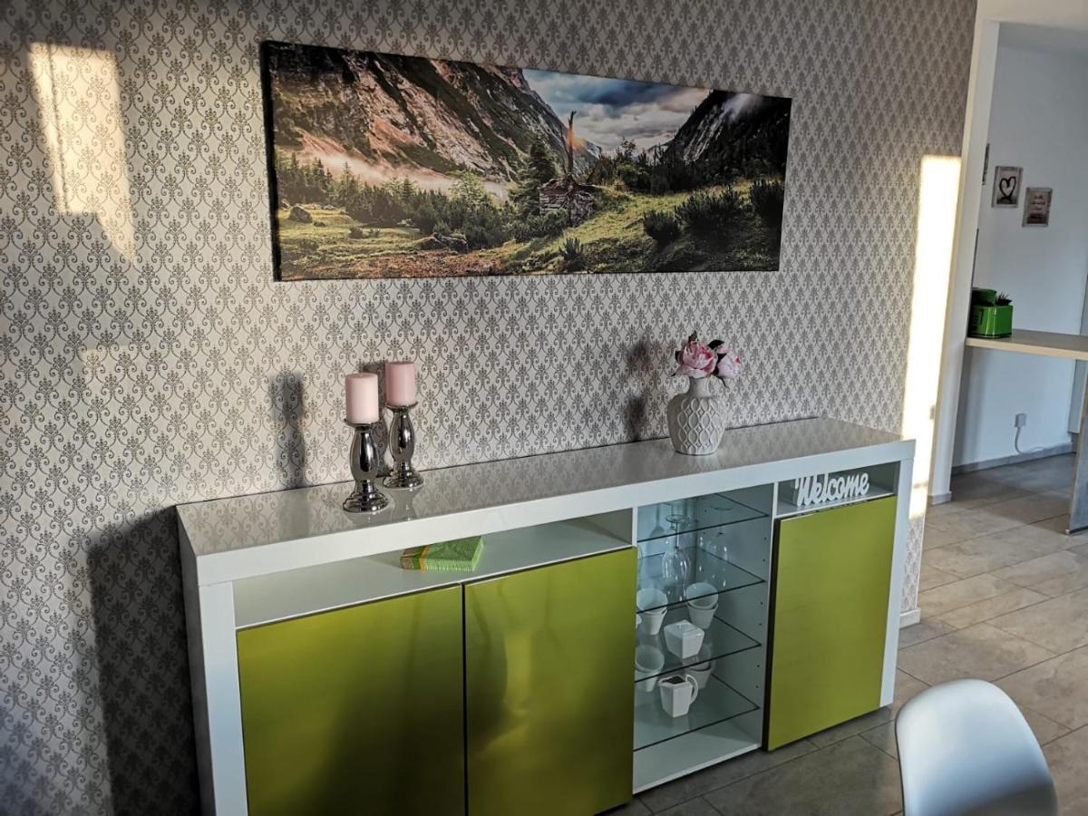 Modern Wohnen I Parkplatz I Wlan I Netflix I Balkon I 6 Schlafplaetze Apartment Bad Oeynhausen Ngoại thất bức ảnh